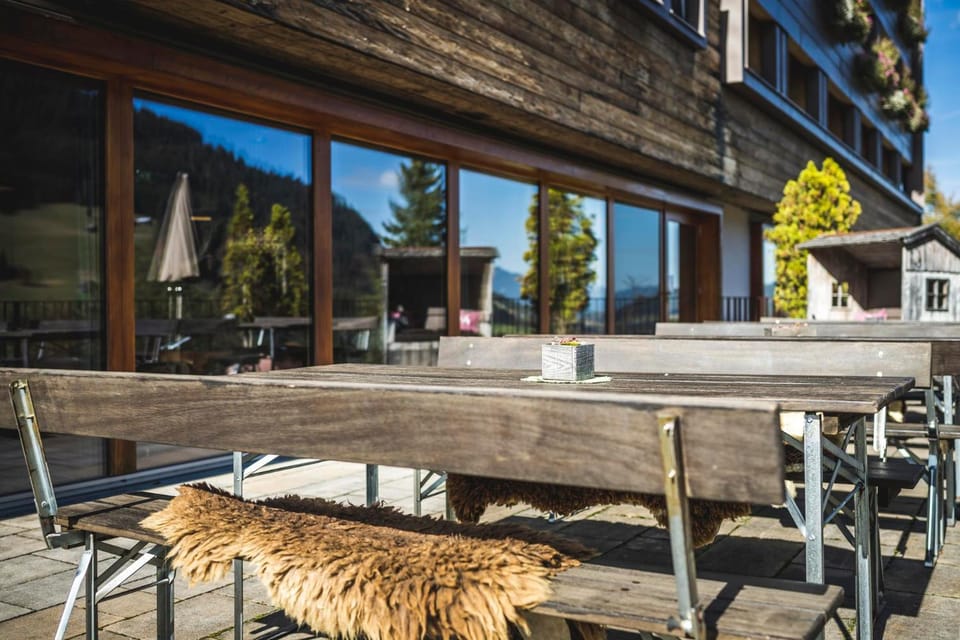 Property building, Balcony/Terrace