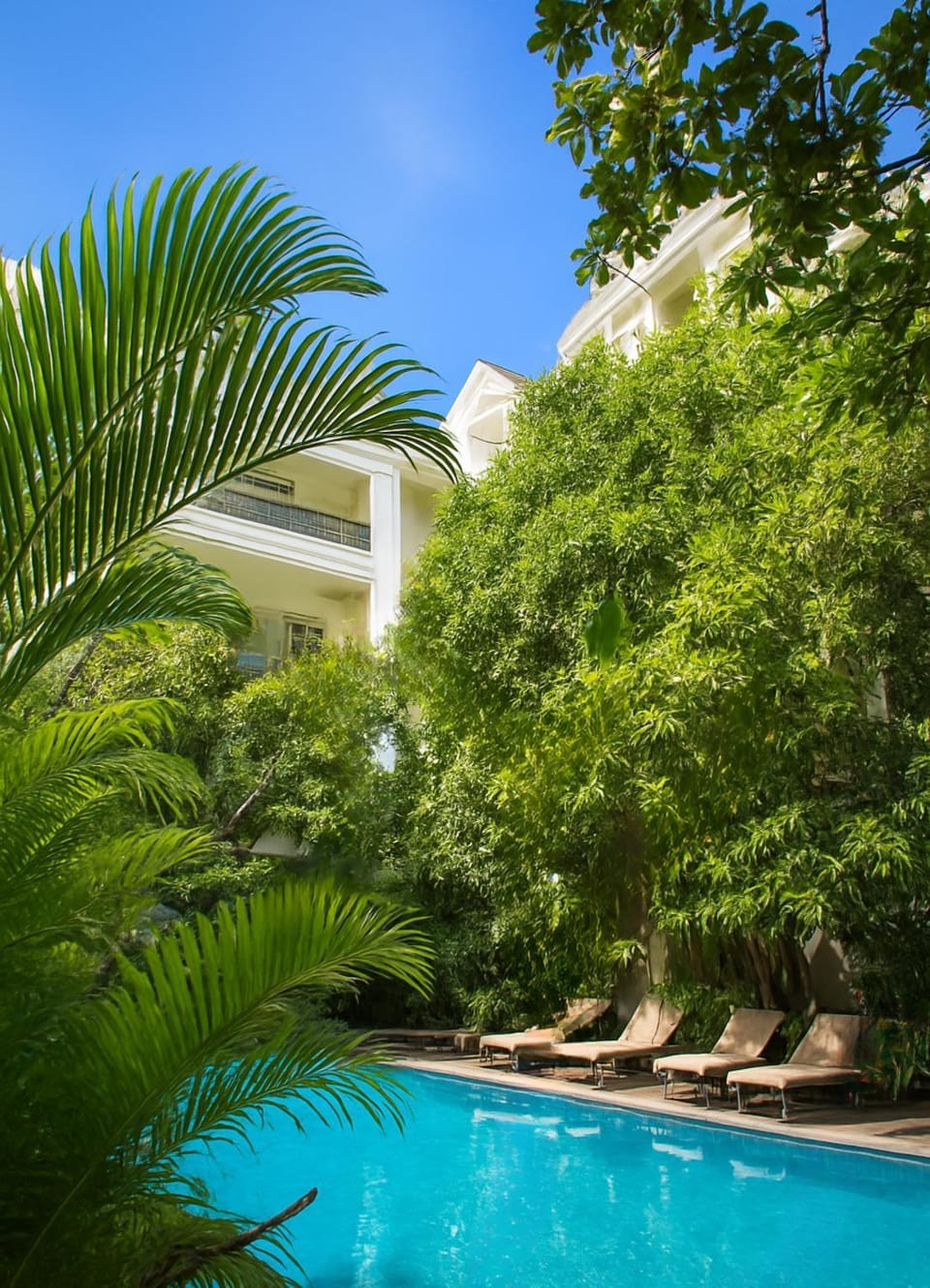 Property building, Swimming pool
