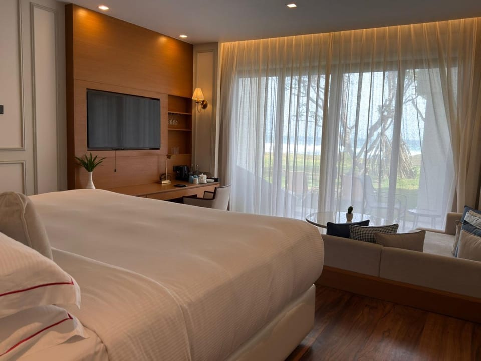 Bed, View (from property/room), Bedroom