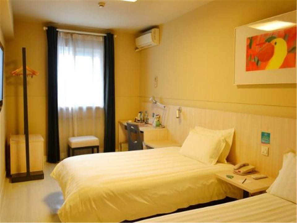 Jinjiang Inn - Qingdao Zhongshan Road Hotel in Qingdao