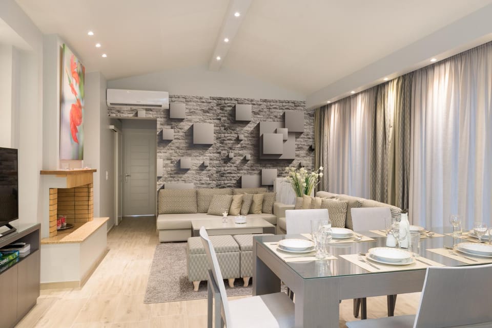 Living room, Dining area