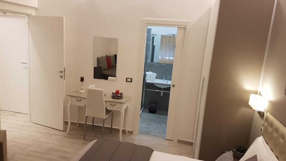 Bathroom, Bedroom