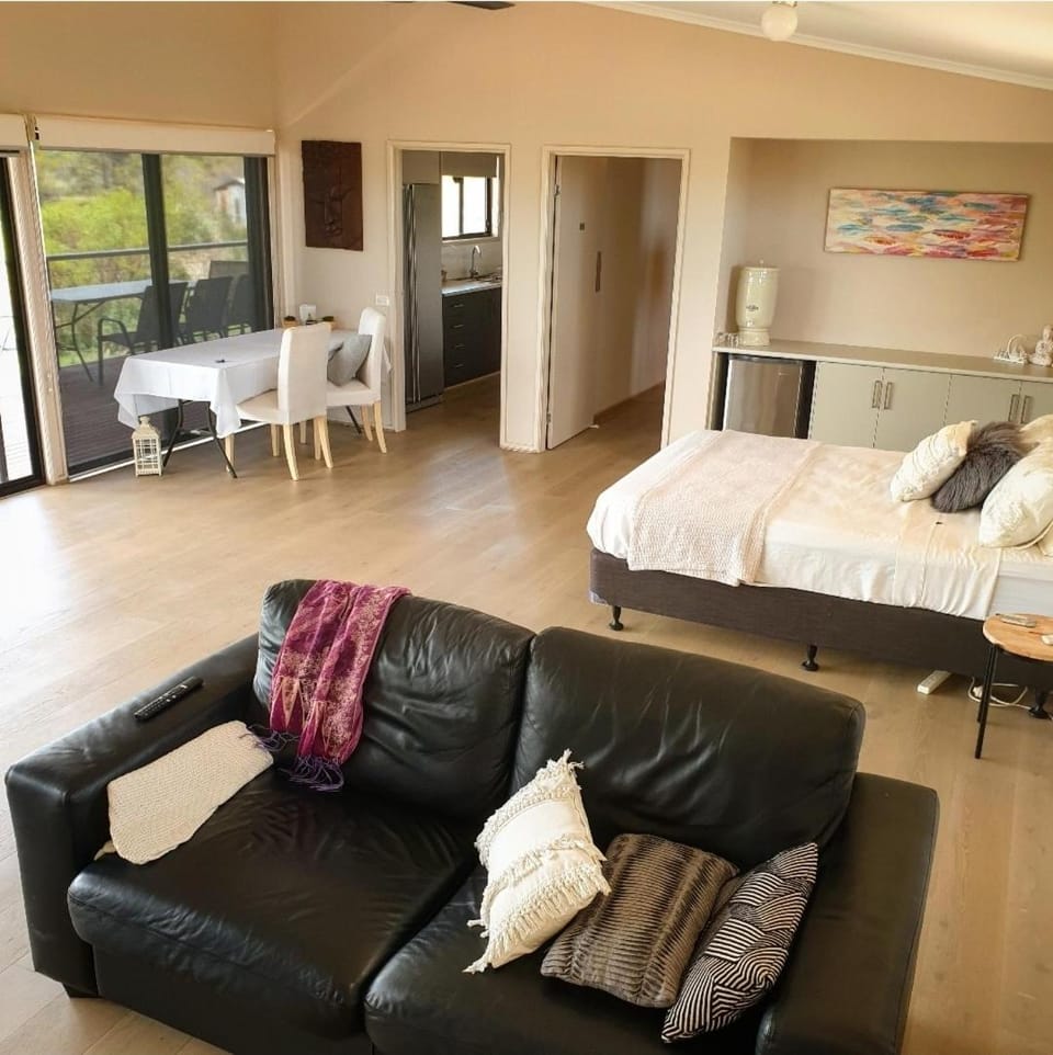 Still Earth Vacation rental in South Australia