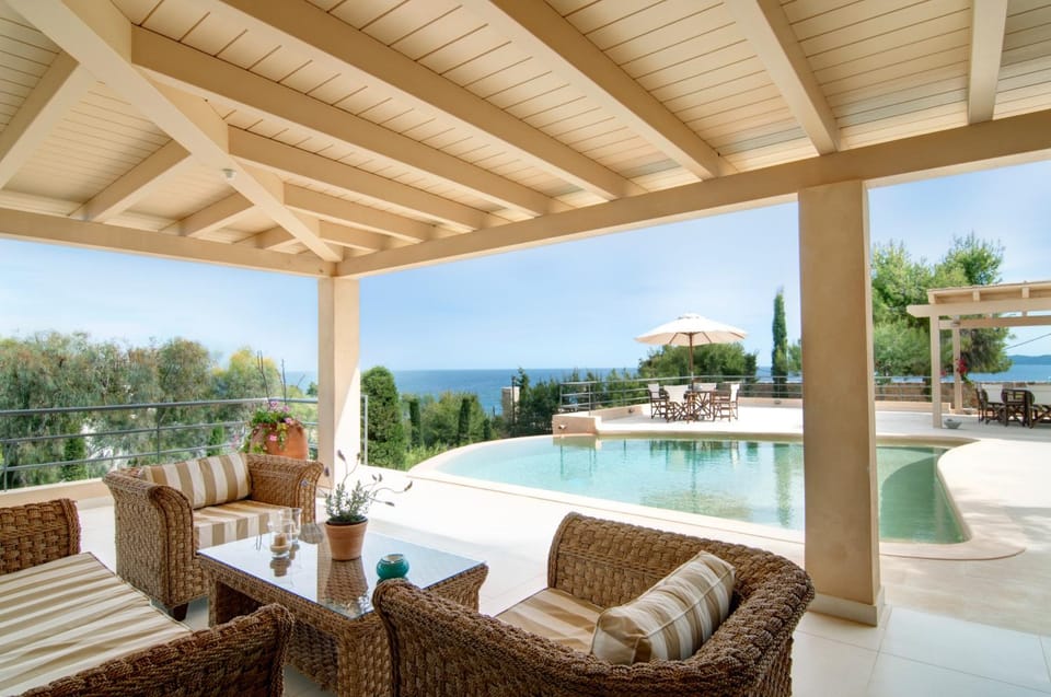 Patio, Pool view, Sea view, Swimming pool, Swimming pool, sunbed