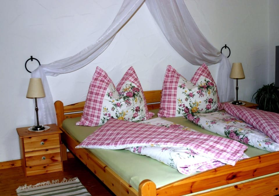 Reiterbauernhof Schönlehenhof Farm Stay in Austria