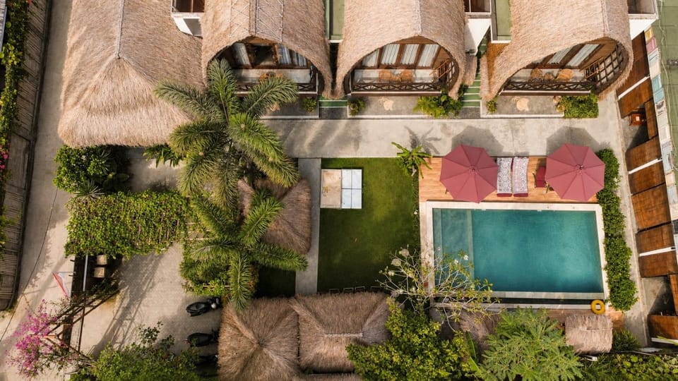 View (from property/room), Garden view, Swimming pool, Swimming pool