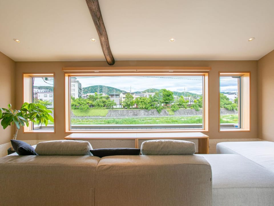 View (from property/room), Living room, Mountain view