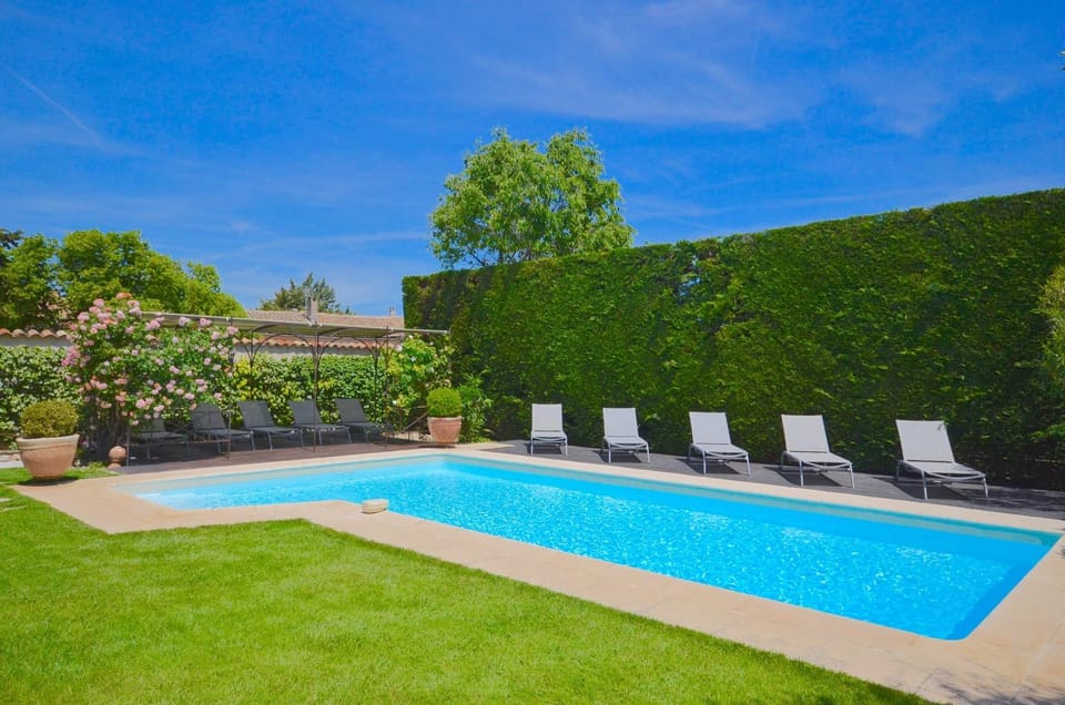 Swimming pool, Swimming pool