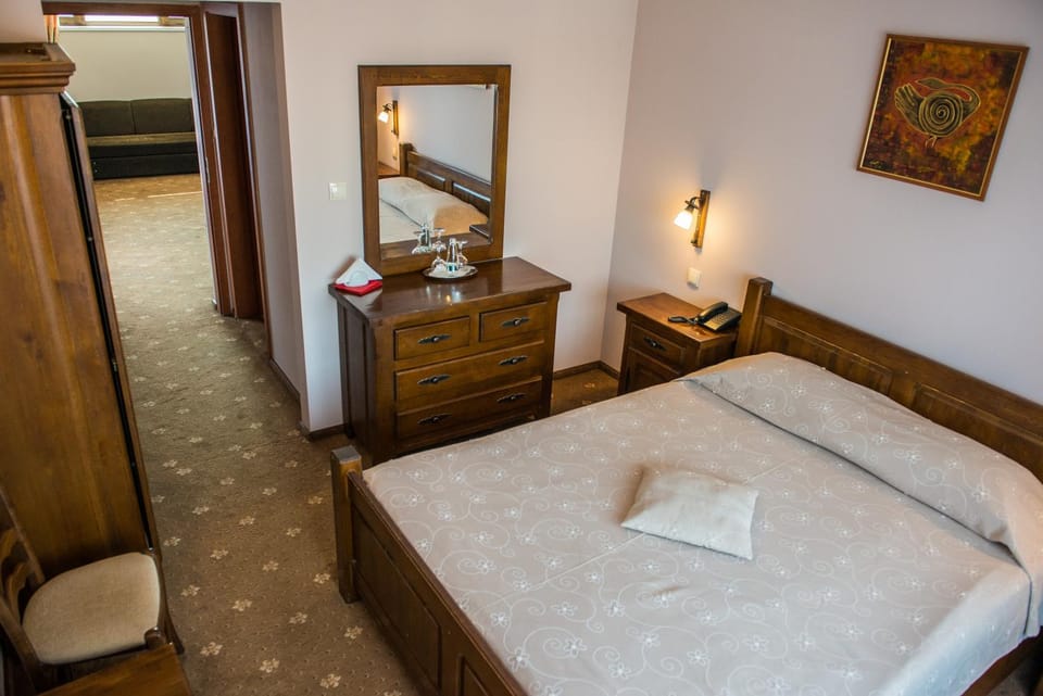 Complex Casa Lux Bed and Breakfast in Moldova