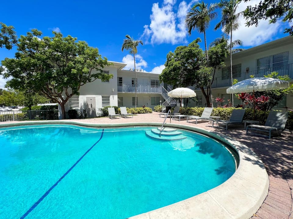 Property building, Pool view, Swimming pool, Swimming pool