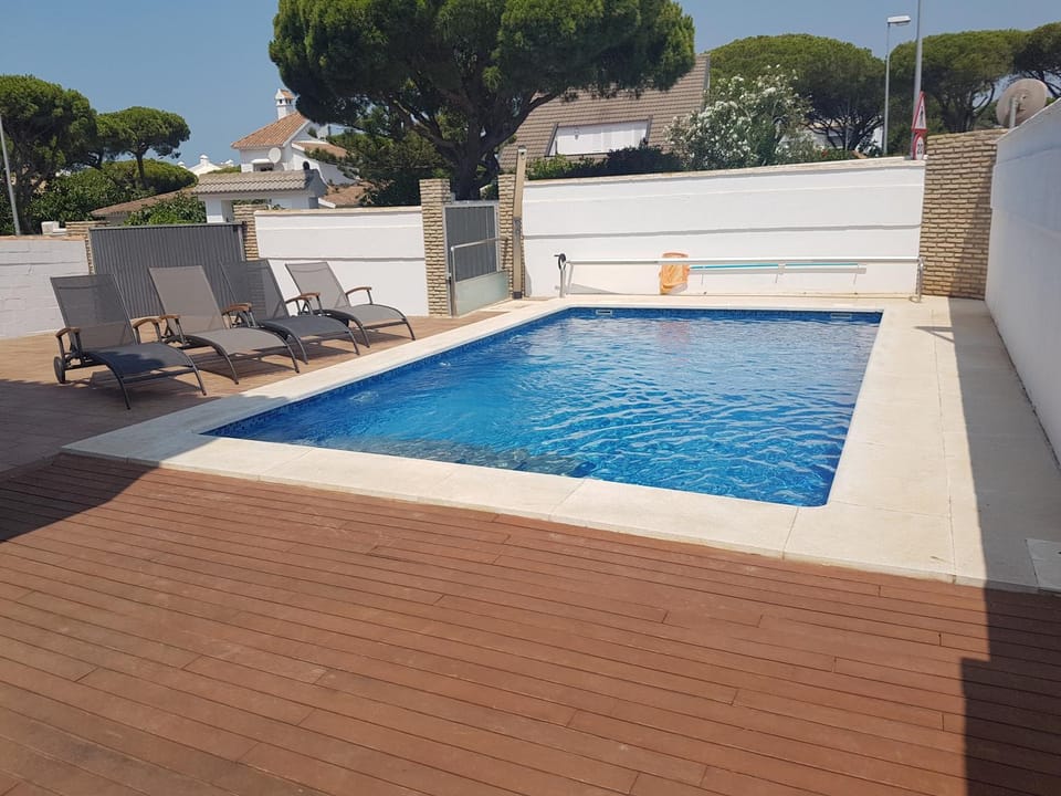 Chalet Nora House in Chiclana de la Frontera