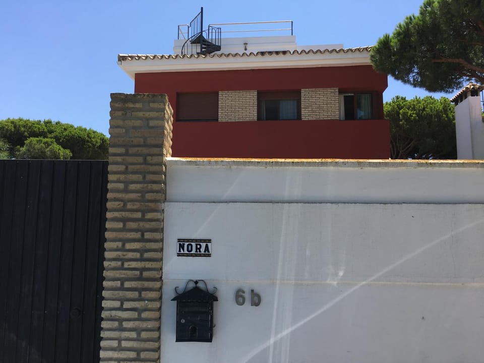 Chalet Nora House in Chiclana de la Frontera