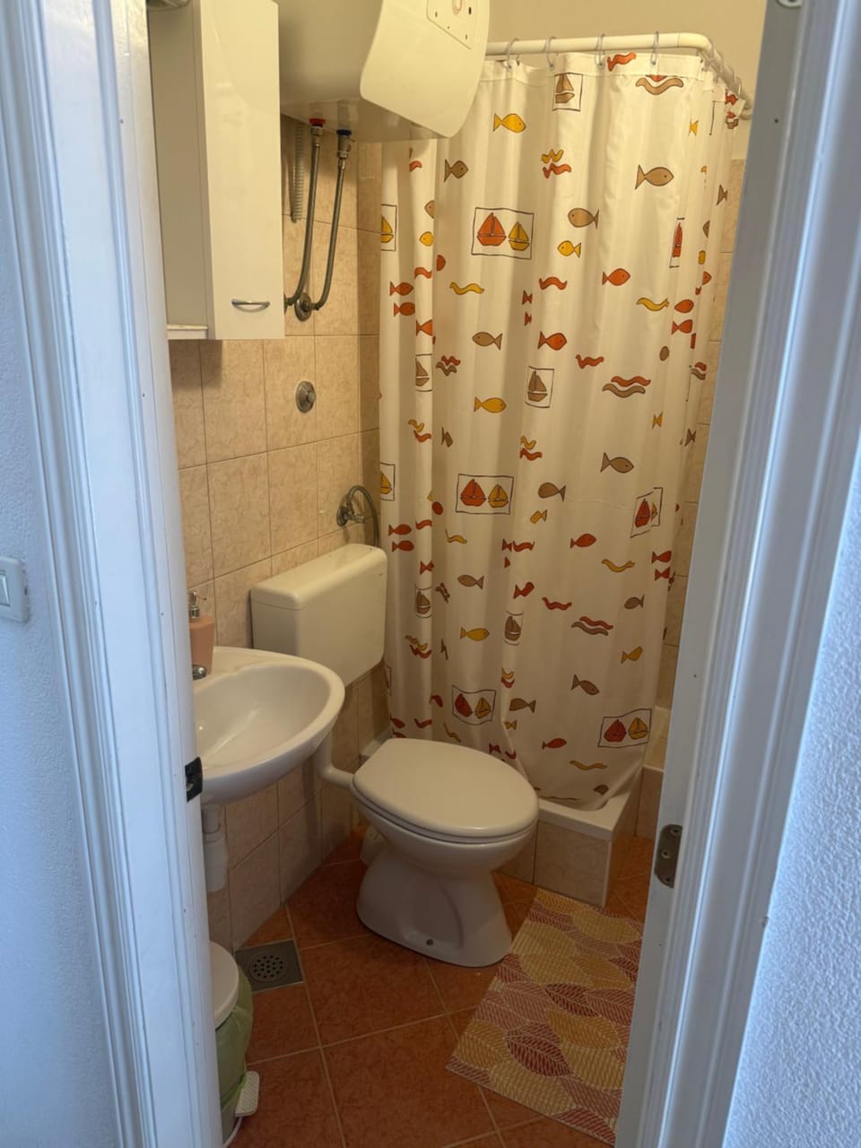 Shower, Toilet, Bathroom