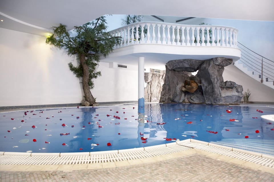 Decorative detail, Swimming pool