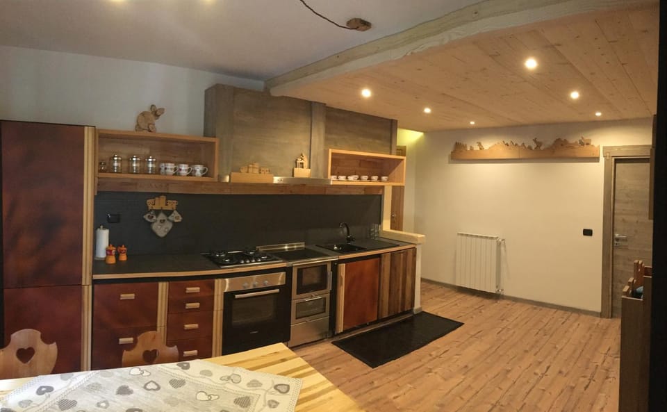 Le samantine Apartment in Canton of Valais