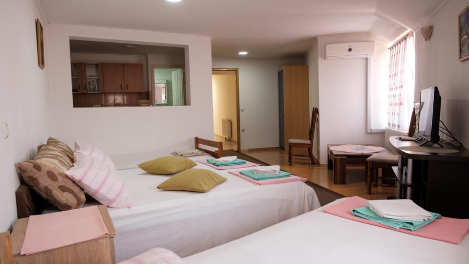 Guesthouse "INES" Bed and Breakfast in Federation of Bosnia and Herzegovina
