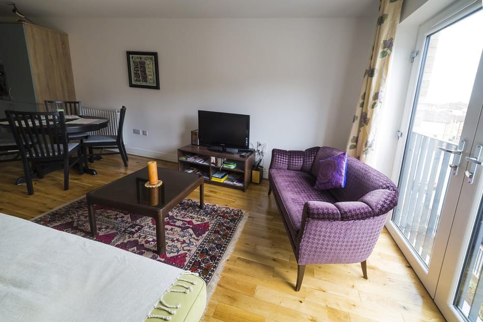 TV and multimedia, Seating area