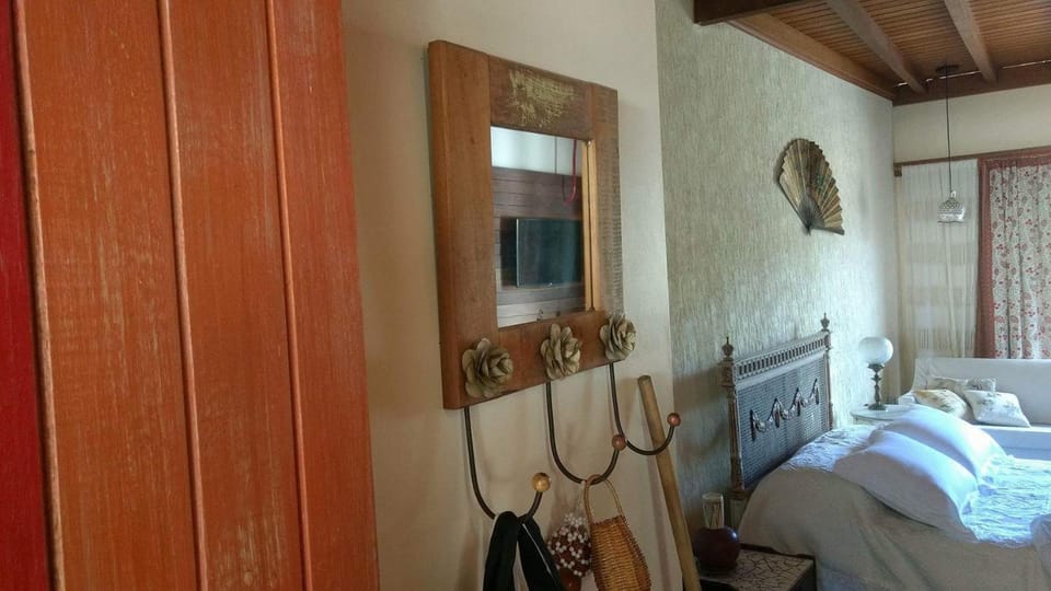 Bed, Photo of the whole room, Decorative detail