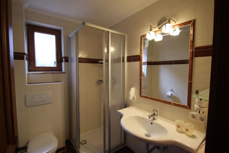 Pension Alpengruss Bed and Breakfast in Tyrol