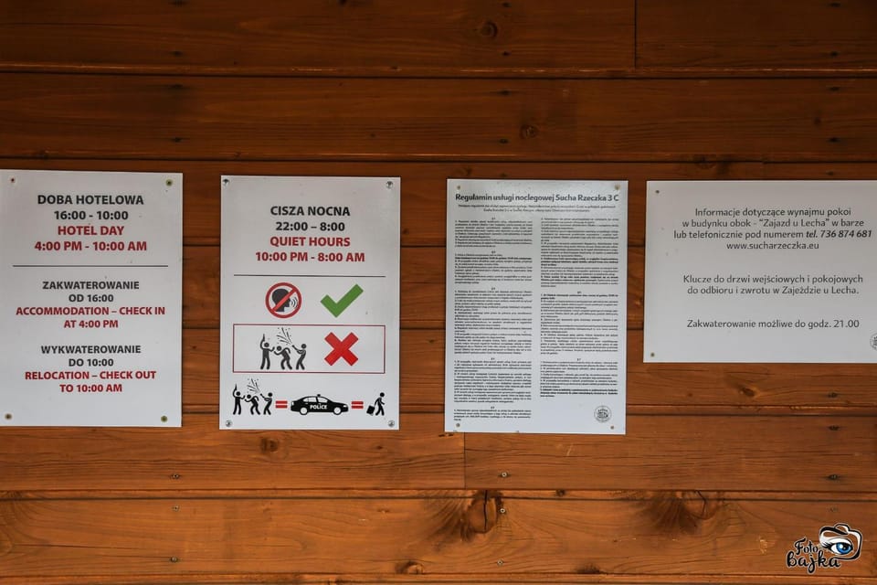 Facade/entrance, Logo/Certificate/Sign