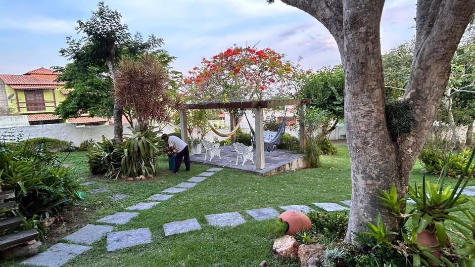 Property building, Spring, Day, People, Natural landscape, Garden, View (from property/room), View (from property/room), Photo of the whole room, Garden view, Garden view
