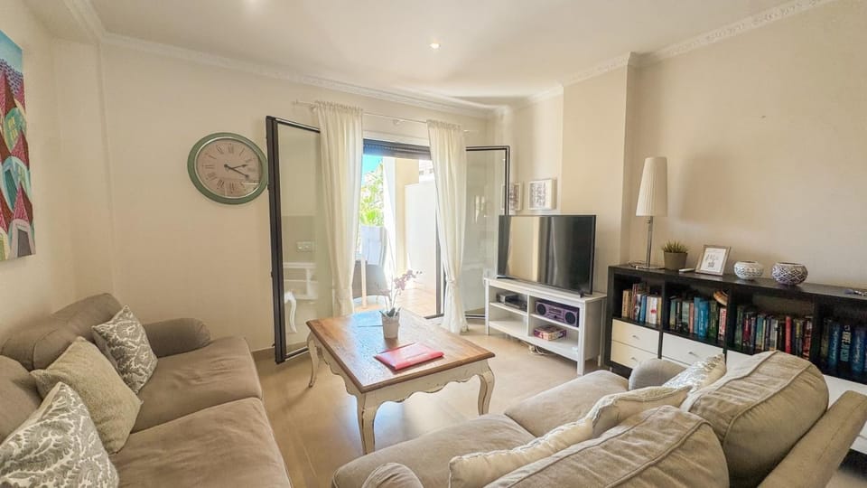 Communal lounge/ TV room, Living room