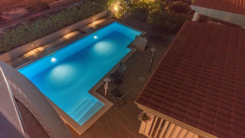 Night, Balcony/Terrace, Swimming pool