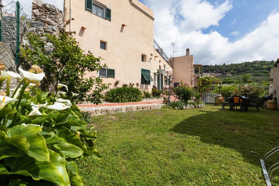 Property building, Garden