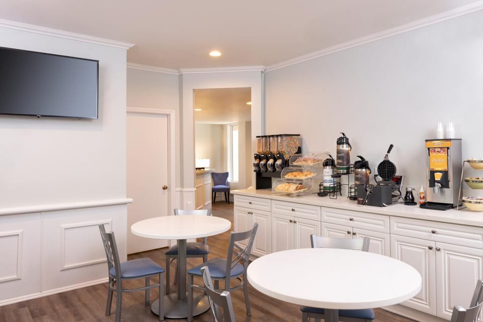 Continental breakfast