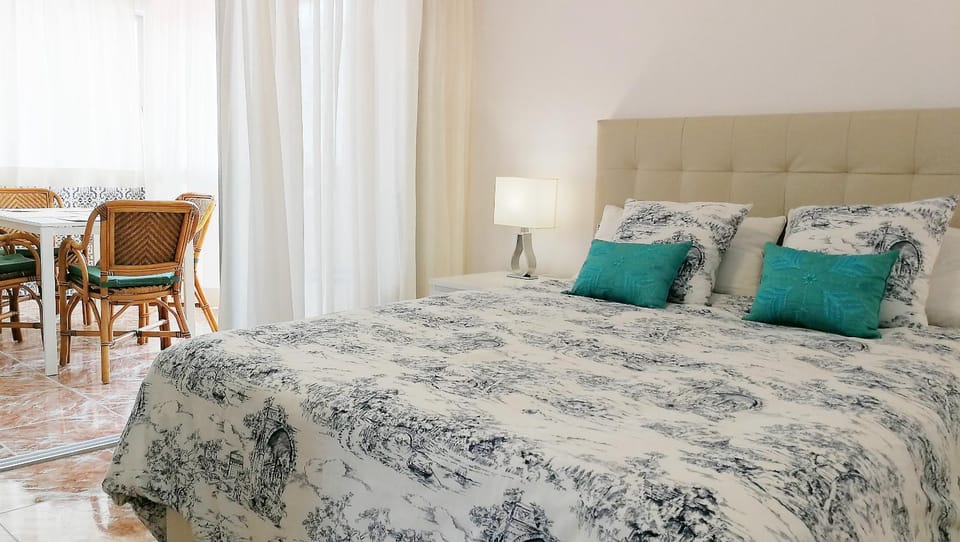Balcony/Terrace, Dining area, Bedroom