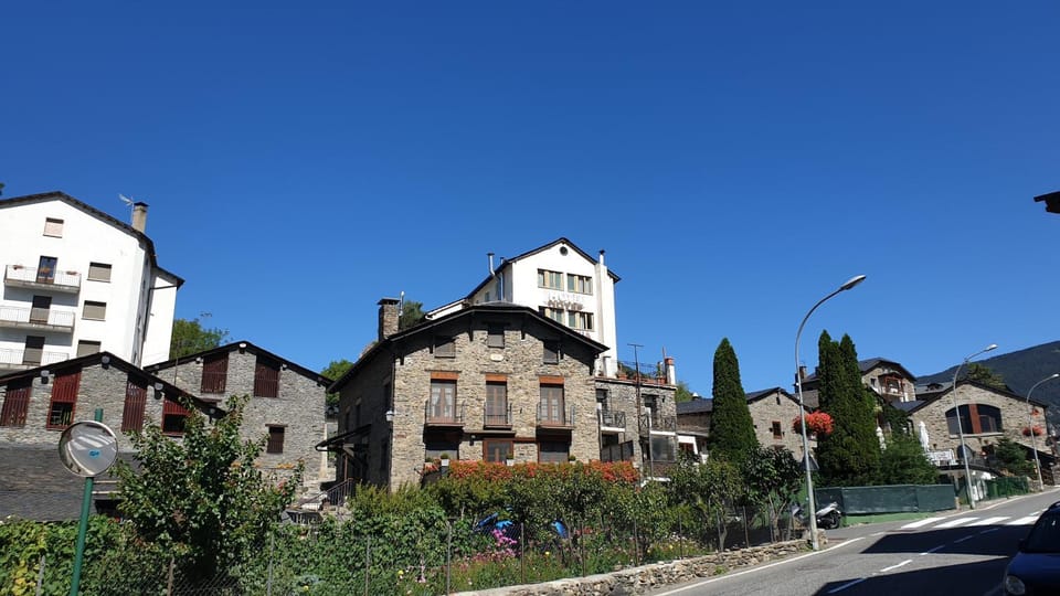 City view, Inner courtyard view