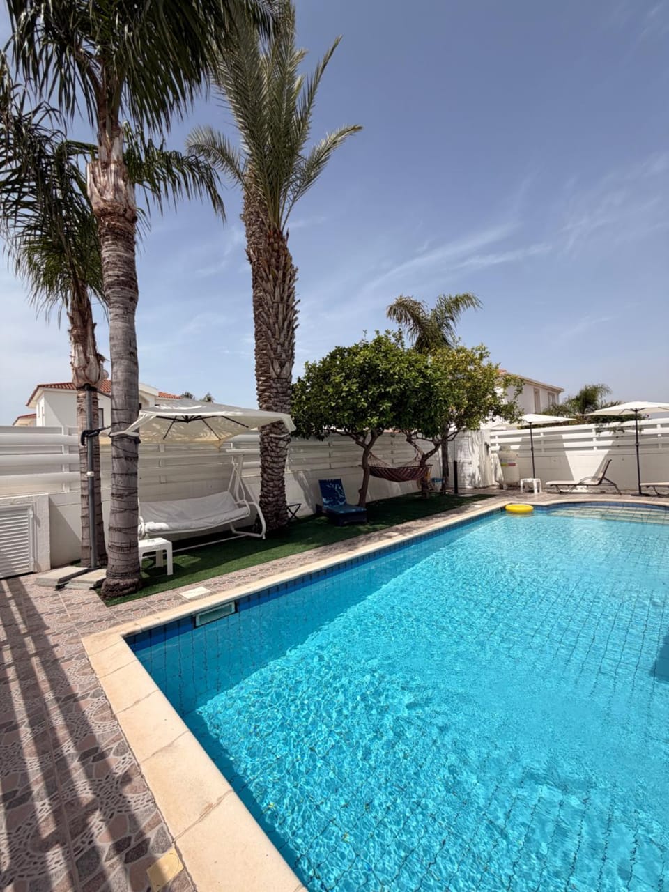 Day, Pool view, Swimming pool, sunbed