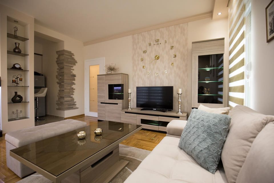 TV and multimedia, Living room
