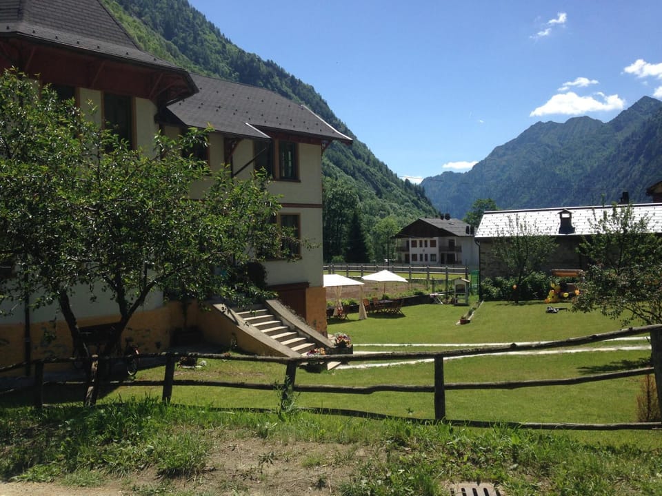 Property building, Garden