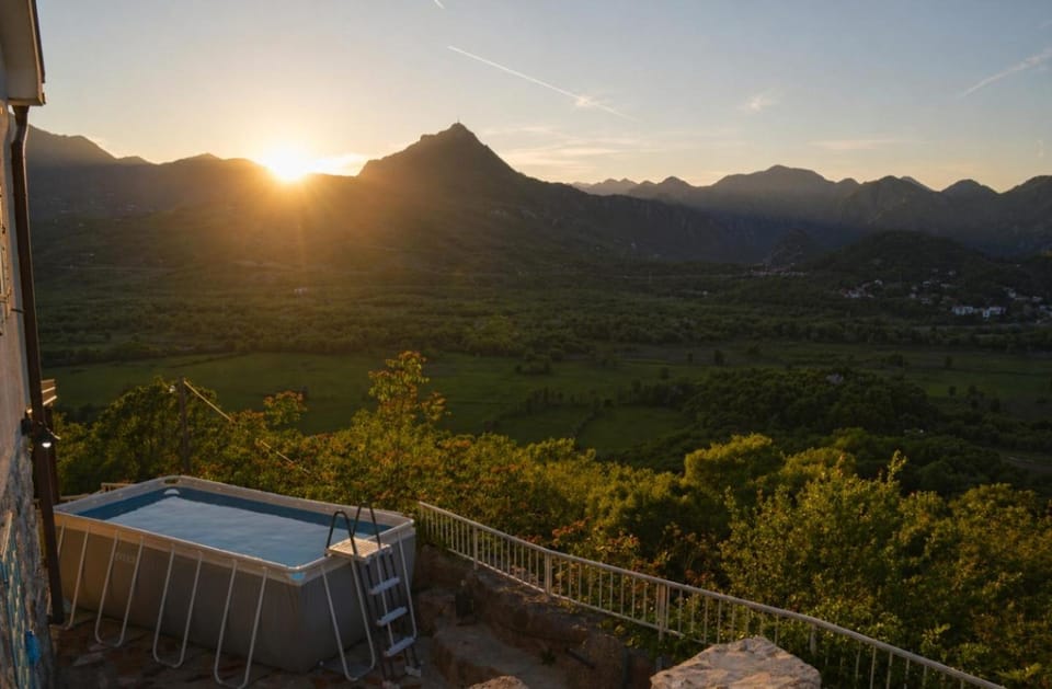 Dembelija Rooms Bed and Breakfast in Podgorica Municipality, Montenegro