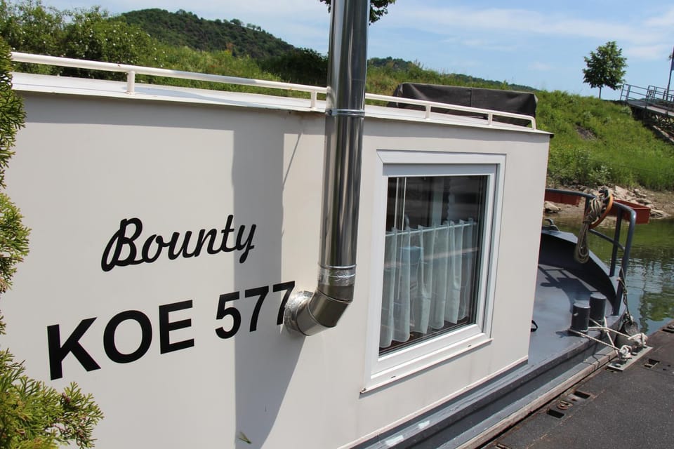 Facade/entrance, Property logo or sign