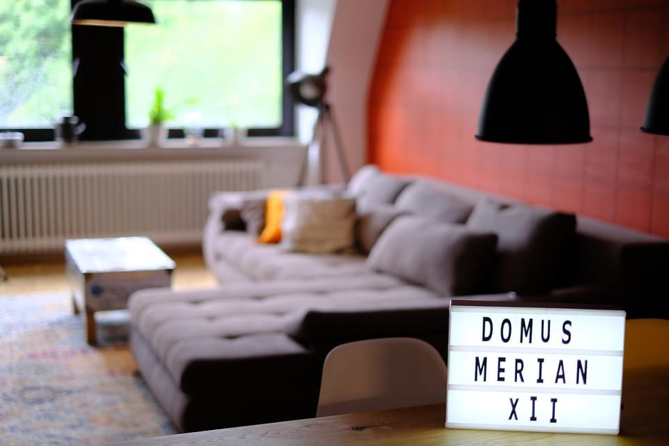 Communal lounge/ TV room