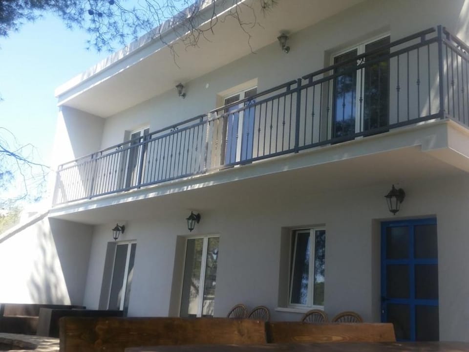 Property building, Balcony/Terrace