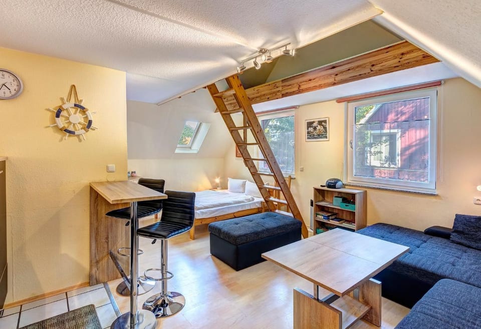 Living room, Bedroom, kitchen