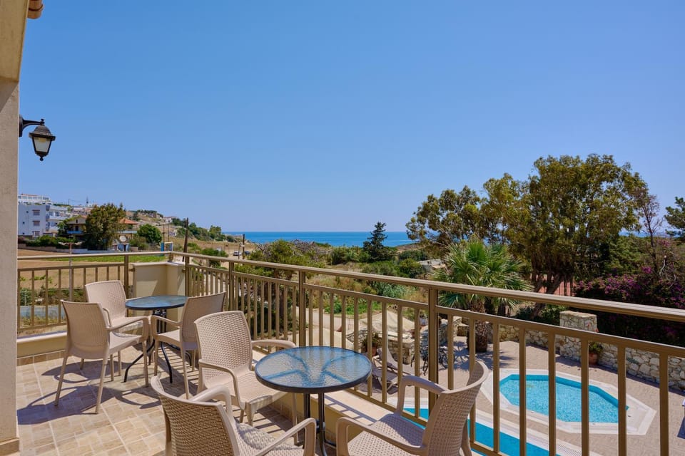 Family seaside Kladissos Villa with private heated pool! Villa in Crete
