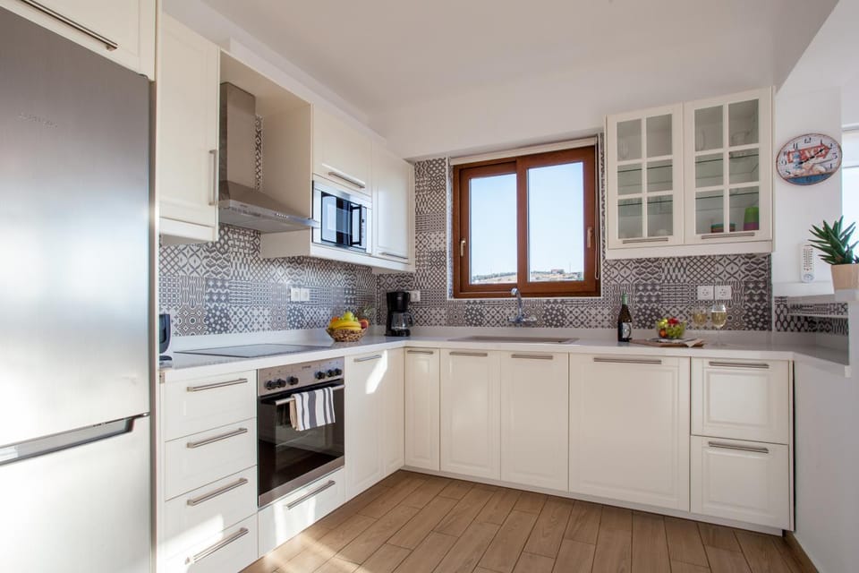 Family seaside Kladissos Villa with private heated pool! Villa in Crete
