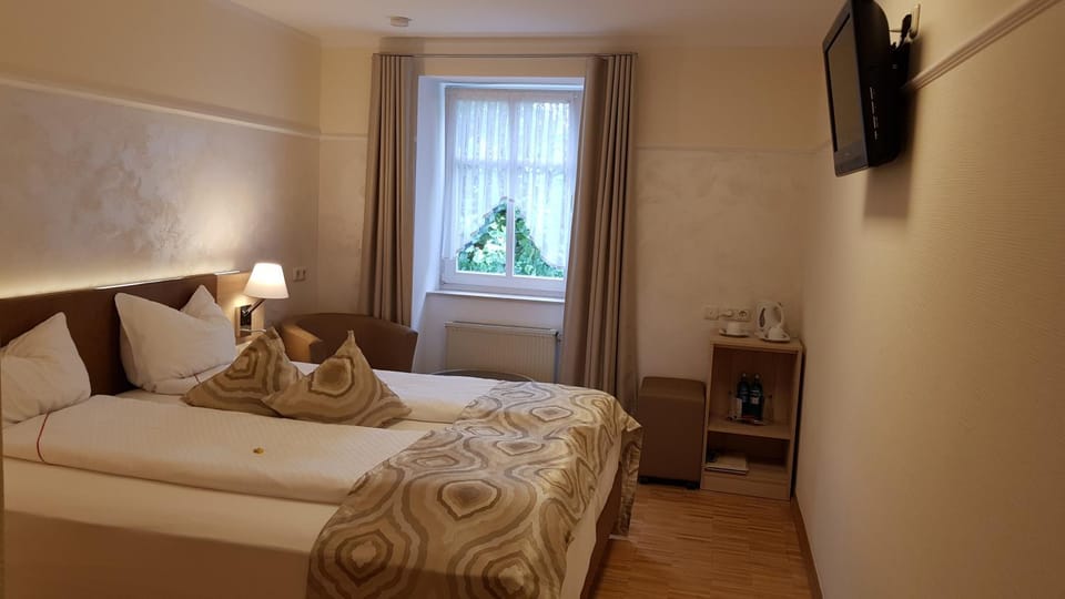 Hotel Zum Anker-THULLs Restaurant Hotel in Rhineland-Palatinate