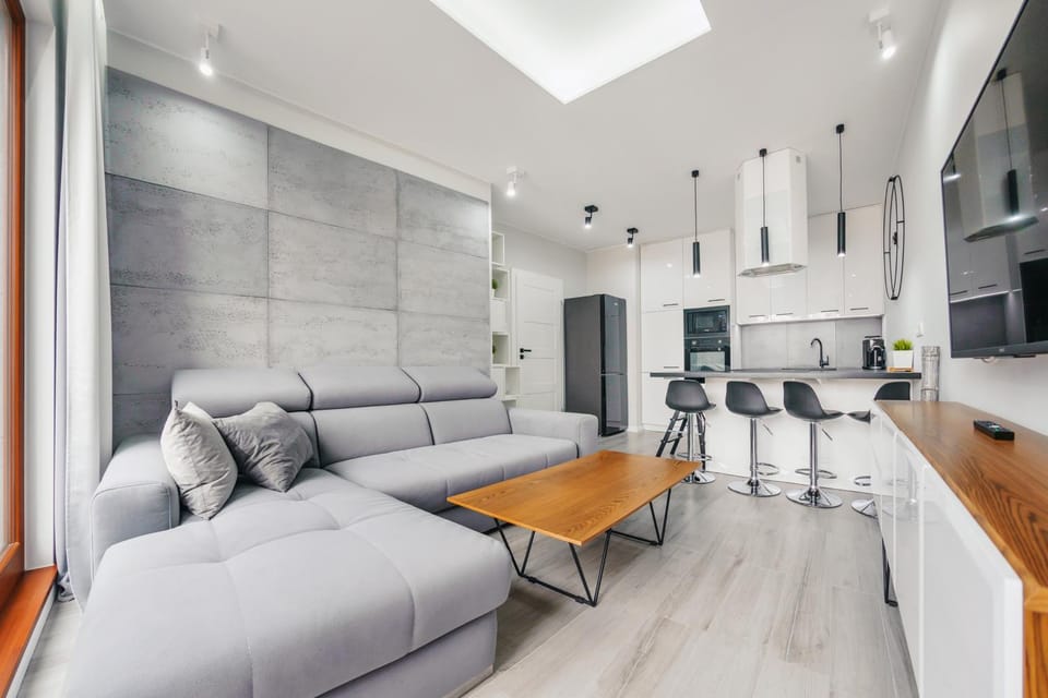 TV and multimedia, Kitchen or kitchenette, Living room, Seating area, Dining area