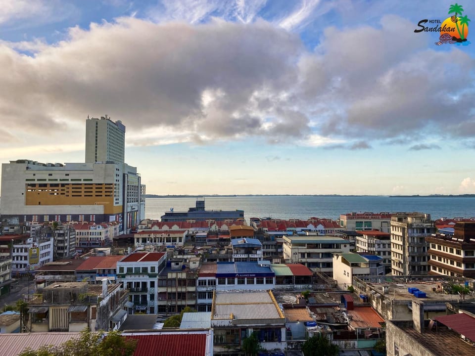 City view, Sea view