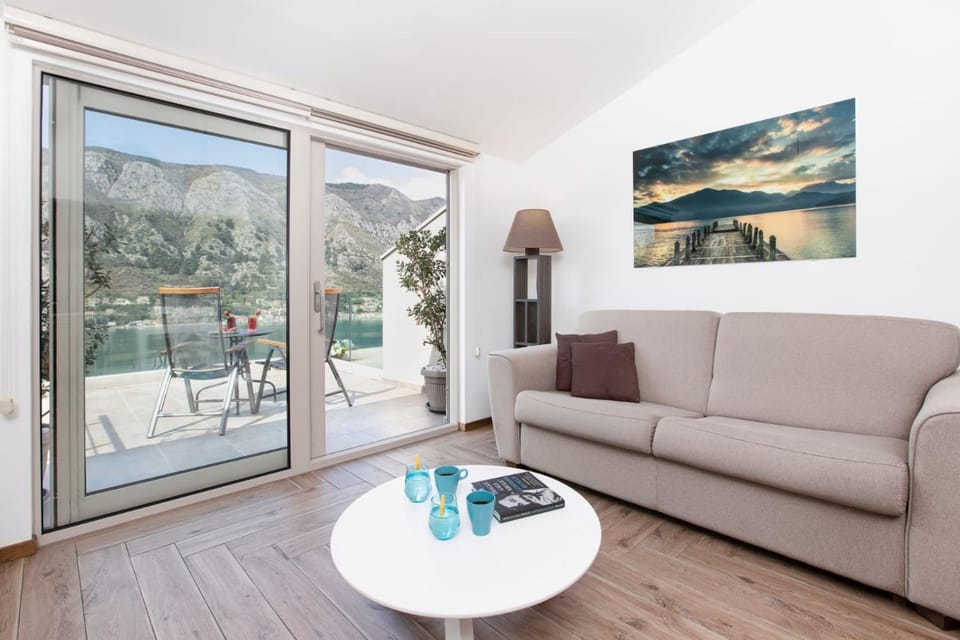 De Lux Apartments Sirena Apartment in Dobrota