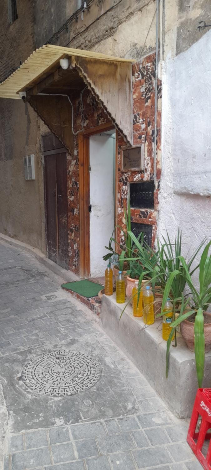 Property building, Nearby landmark, Day, Neighbourhood, Street view, Street view