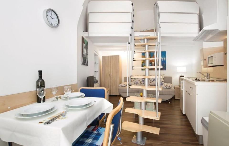 Kitchen or kitchenette, Living room, Dining area