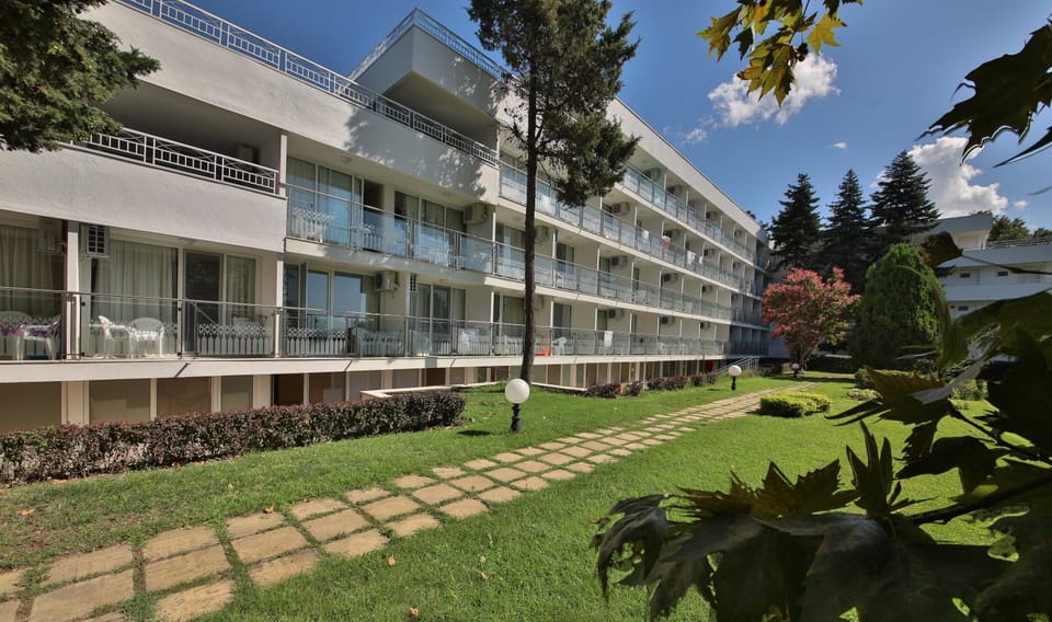 Property building, Garden