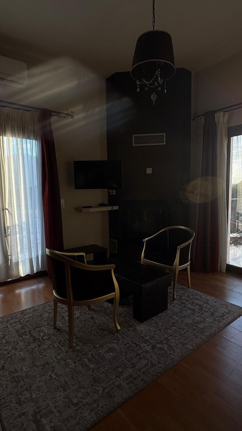 Epavlis Meteora Suites Hotel Hotel in Kalabaka