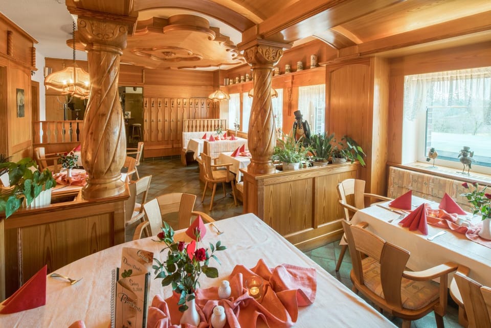 Restaurant/places to eat